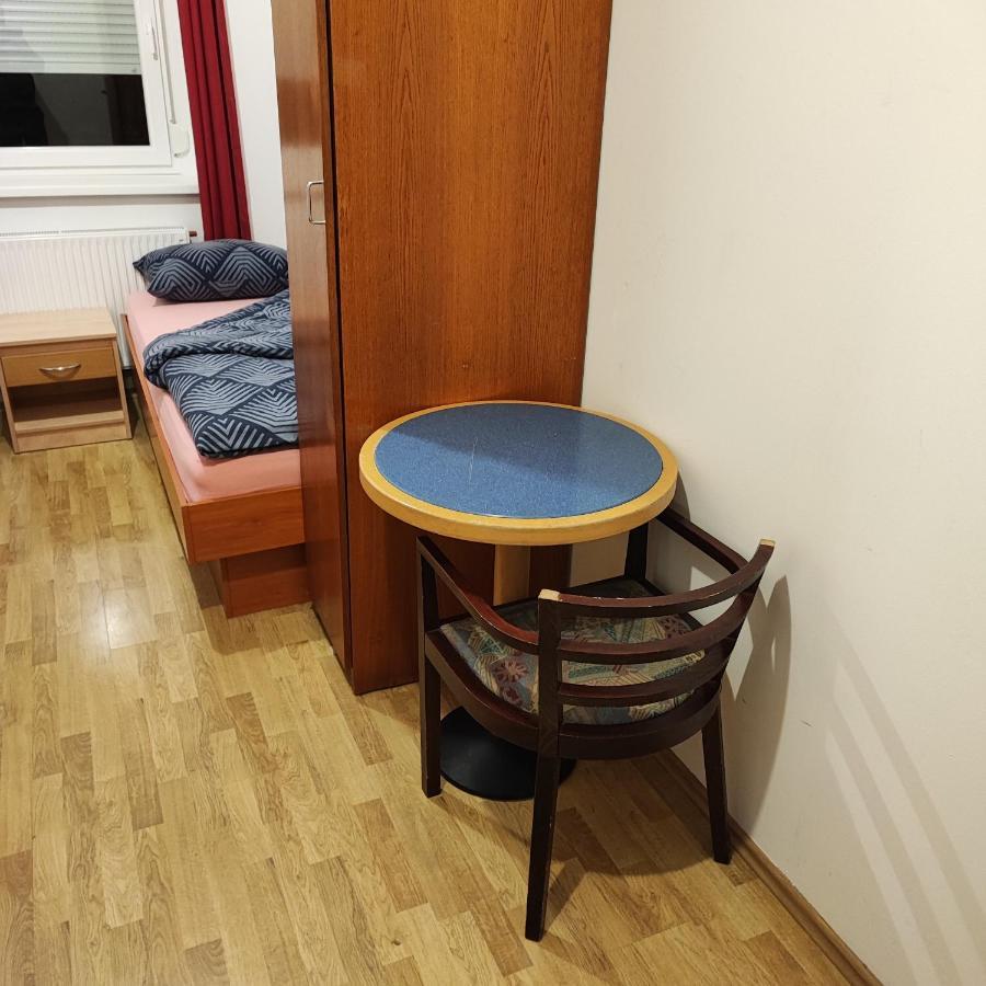 Sostanj Velenje Ravne Sobe Rooms Vrtacnik D O O Exteriör bild