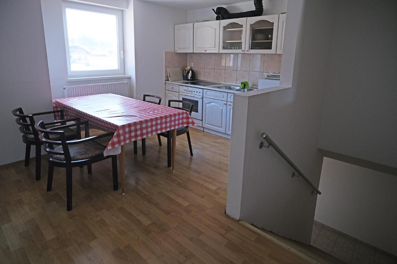 Sostanj Velenje Ravne Sobe Rooms Vrtacnik D O O Exteriör bild