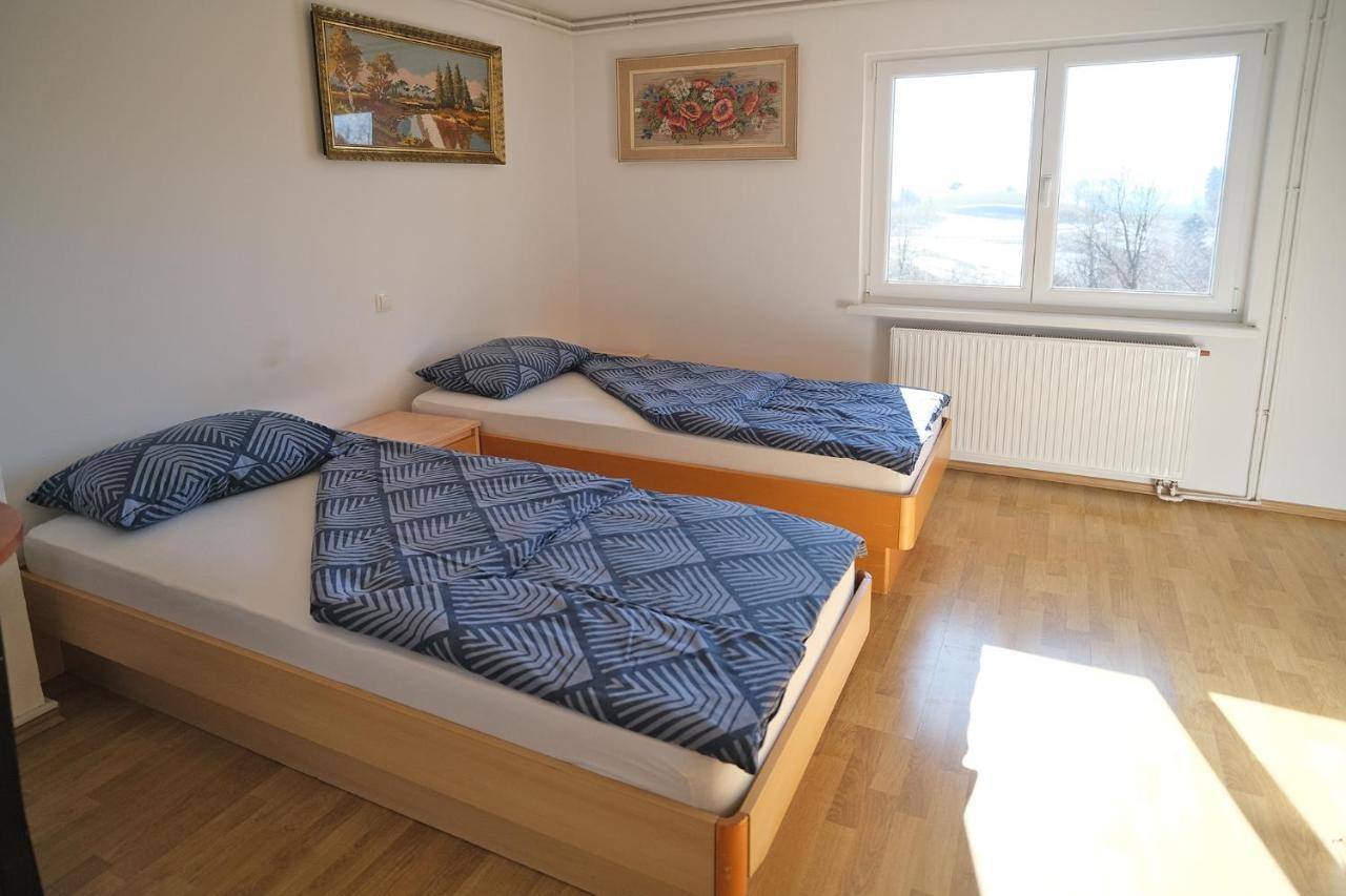Sostanj Velenje Ravne Sobe Rooms Vrtacnik D O O Exteriör bild