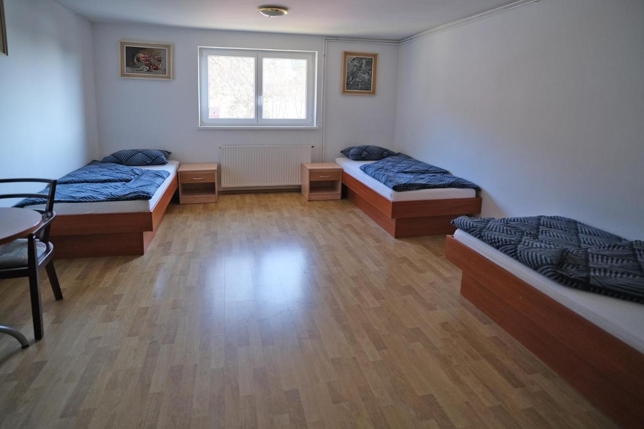 Sostanj Velenje Ravne Sobe Rooms Vrtacnik D O O Exteriör bild