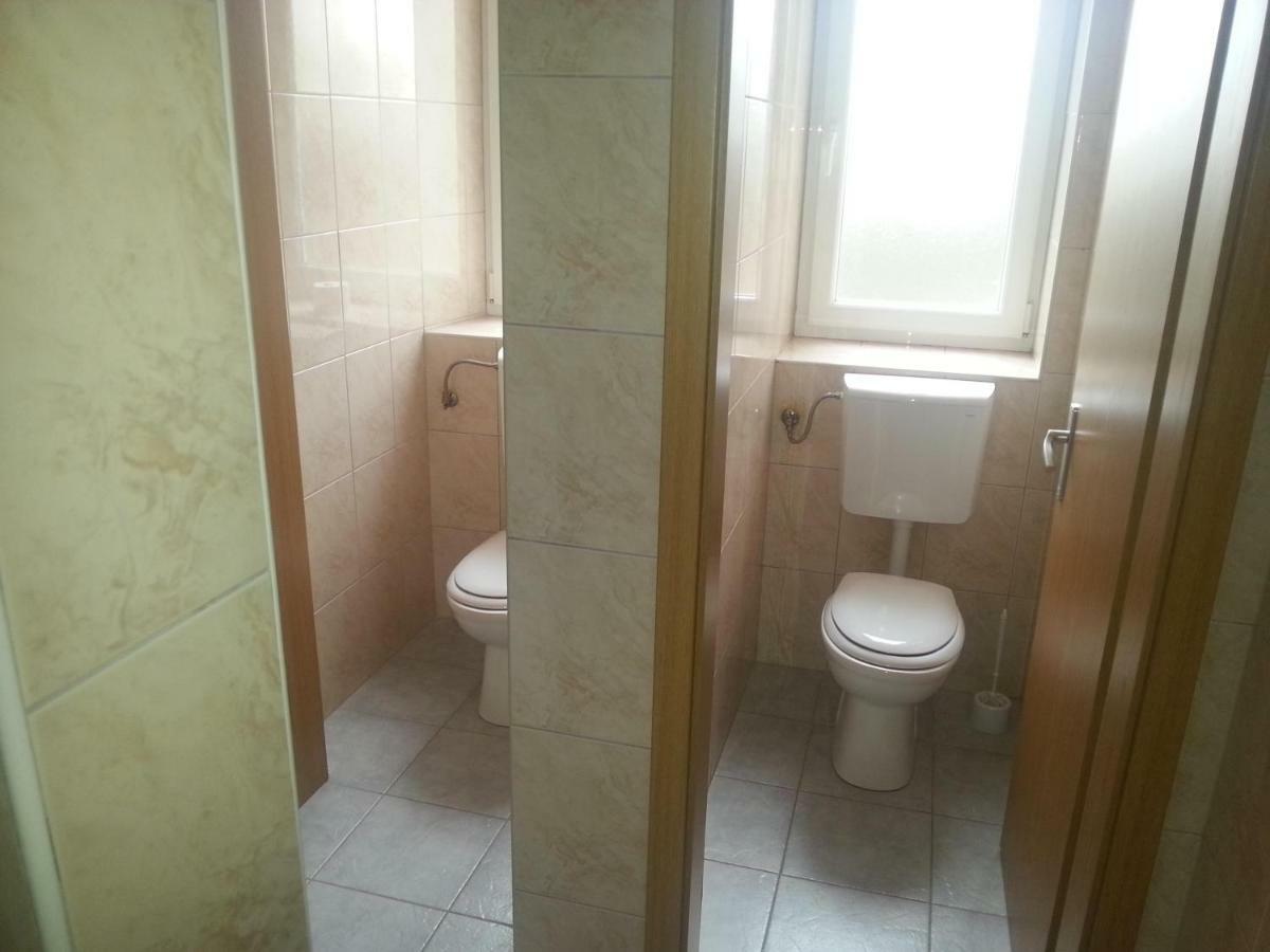 Sostanj Velenje Ravne Sobe Rooms Vrtacnik D O O Exteriör bild